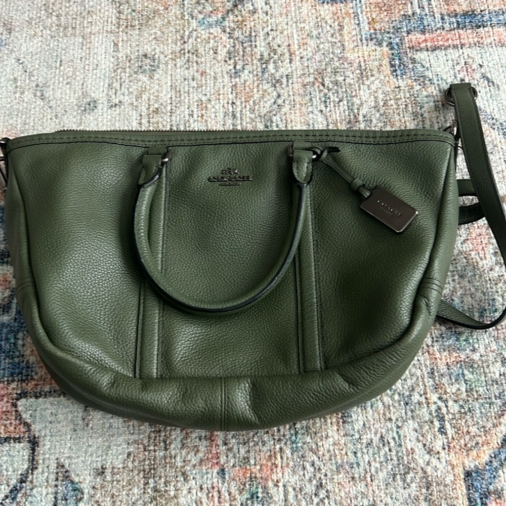 Green coach purse in great condition
